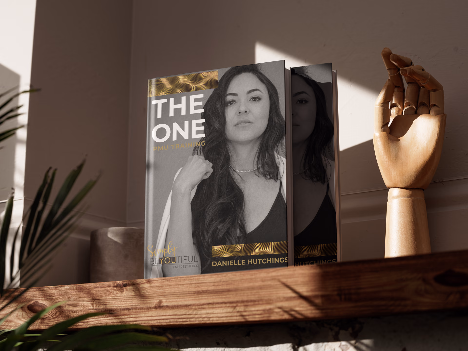 THE ONE PMU Training manual by Danielle Hutchings